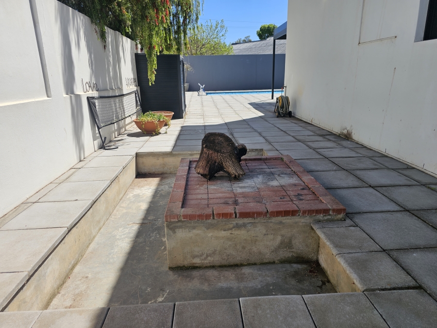 5 Bedroom Property for Sale in Riversdale Western Cape